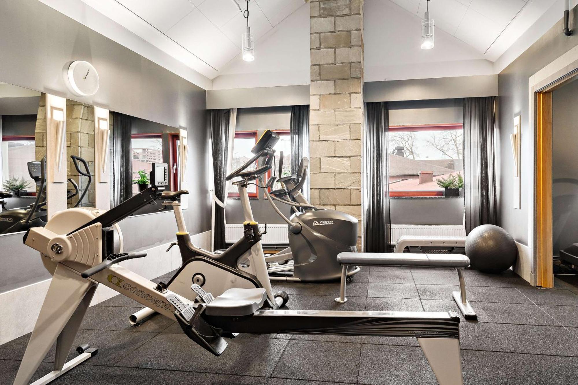 Hotell Heden 4*